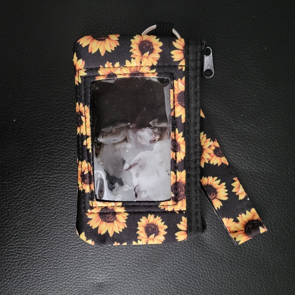Accessories - Sunflower wristlet